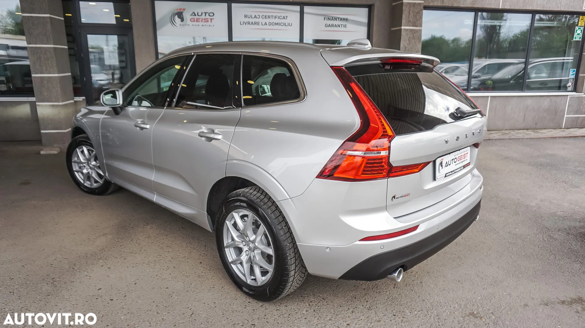 Volvo XC 60 B4 D AWD Geartronic Momentum - 38