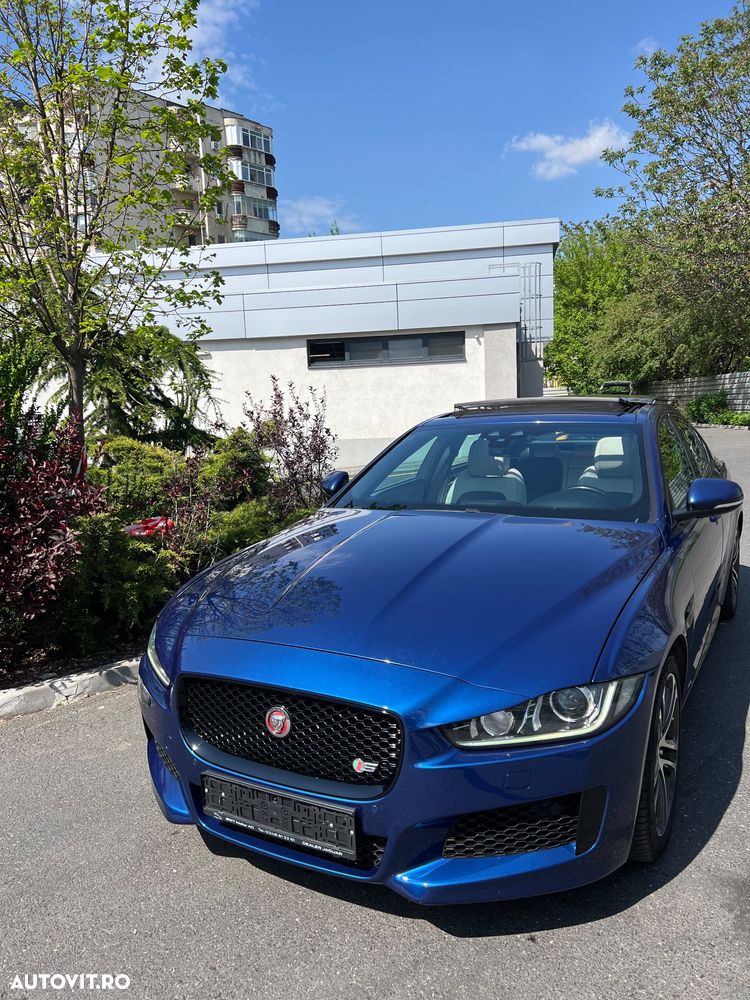 Jaguar XE - 2