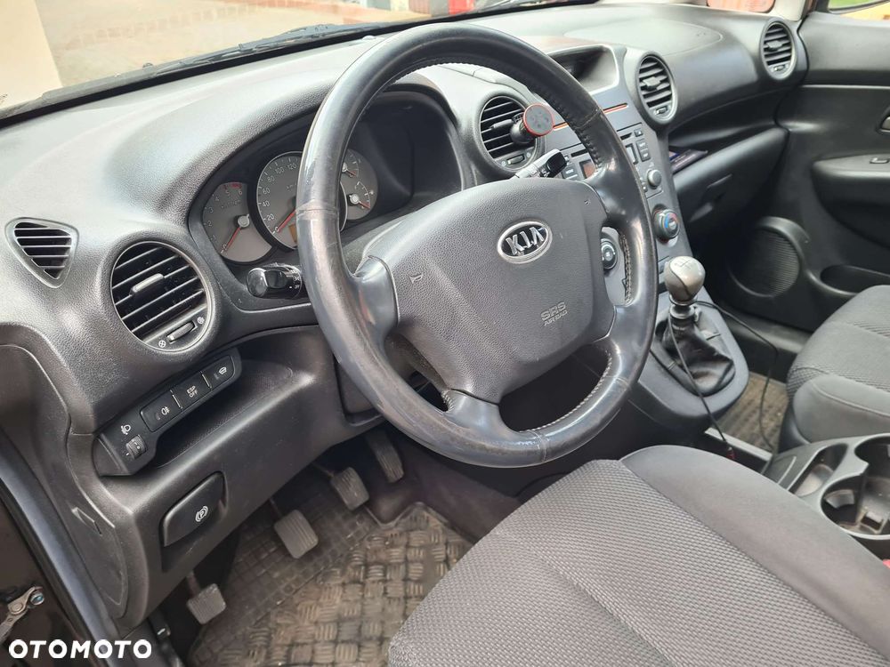 Kia Carens CRDi DPF LX - 8
