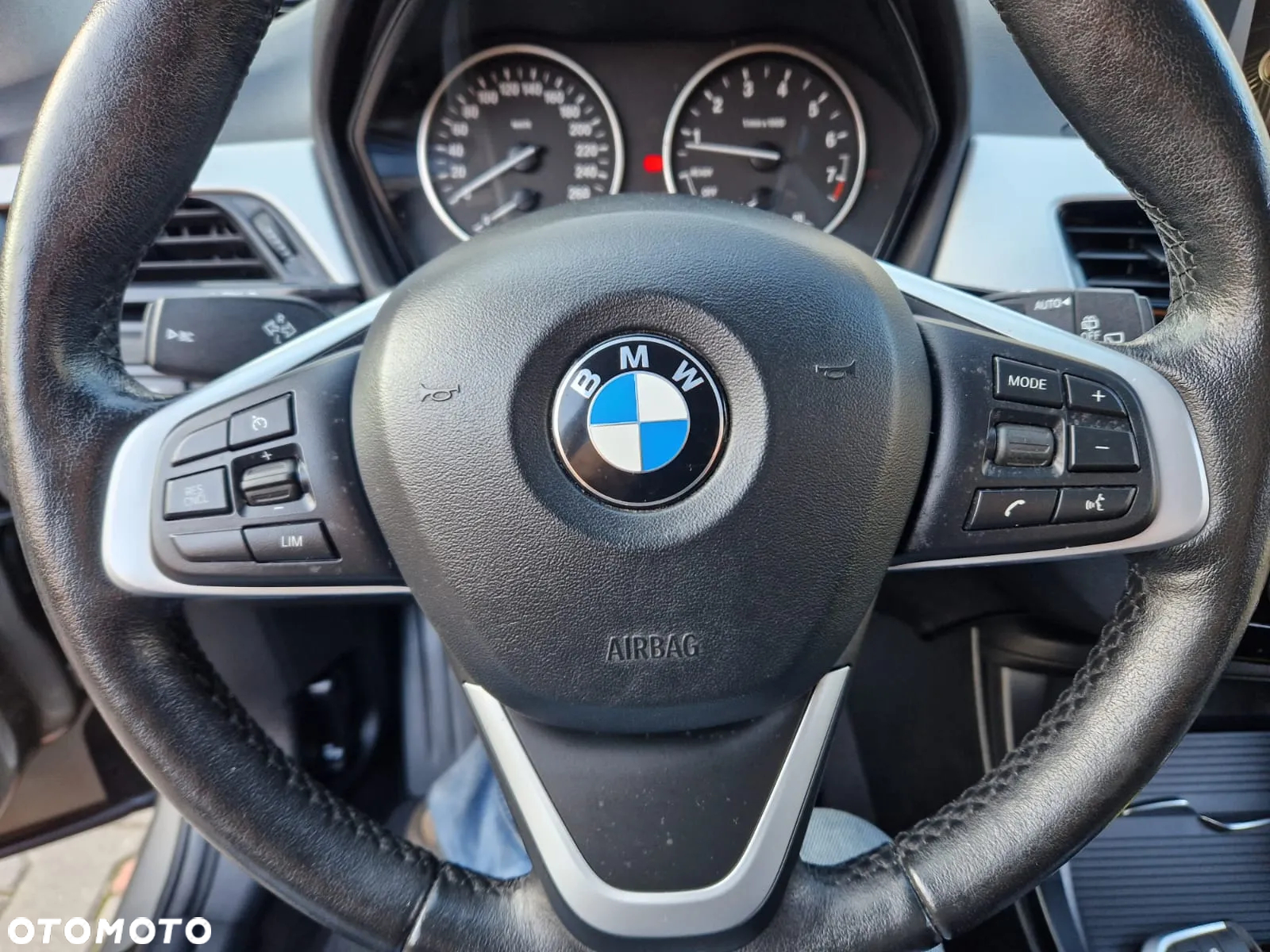 BMW X1 xDrive25i Advantage sport - 11