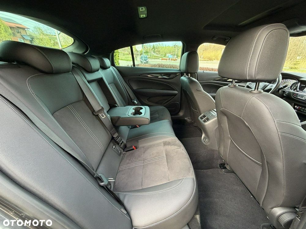 Opel Insignia - 13