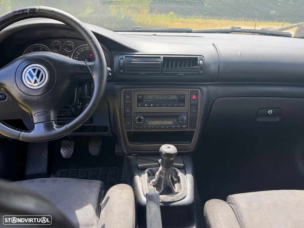 VW Passat Variant 1.9 TDi Confortline - 45