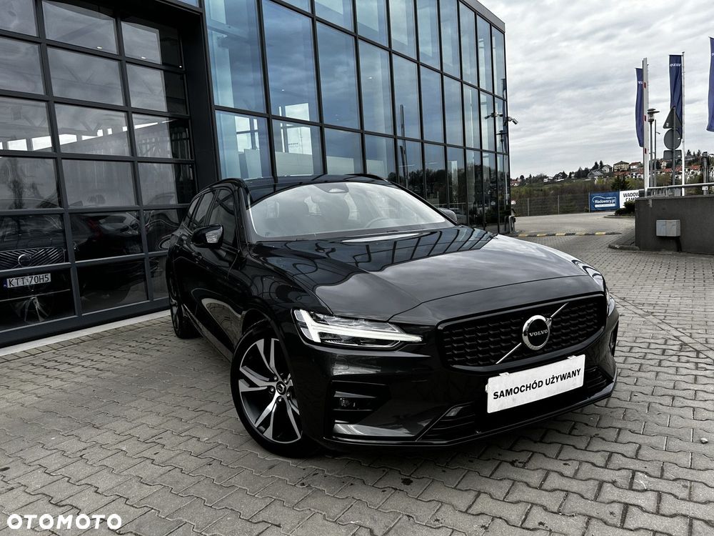Volvo V60 2023 photo 2