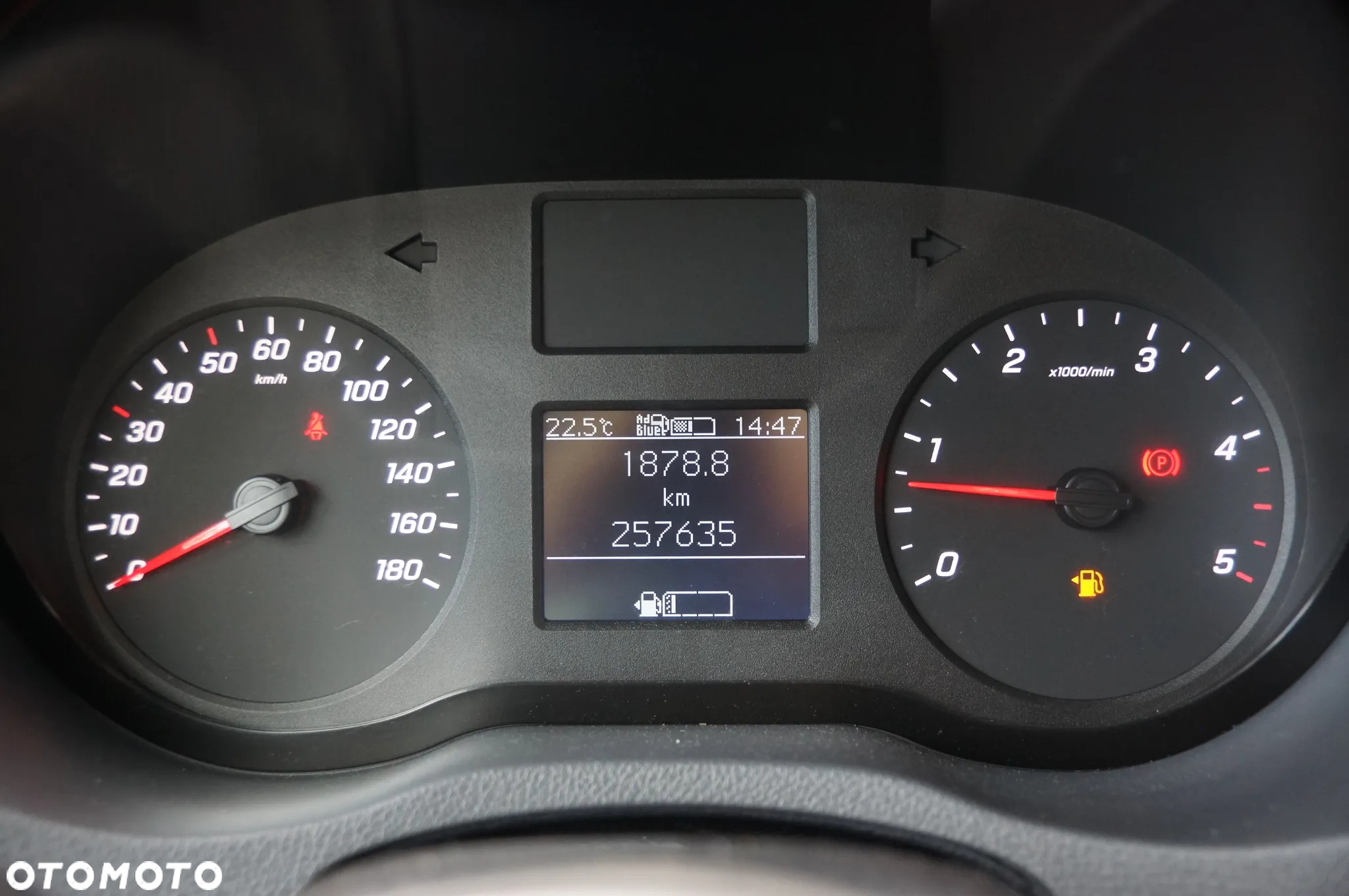 Mercedes-Benz Sprinter - 15