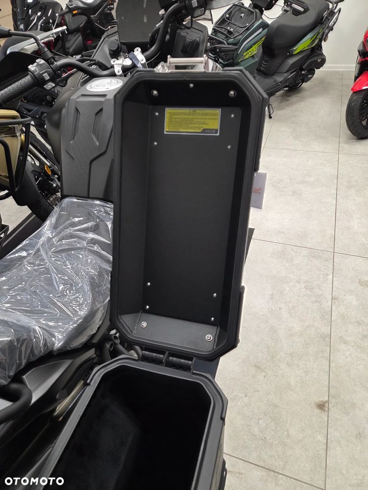 VOGE 525DSX - 8