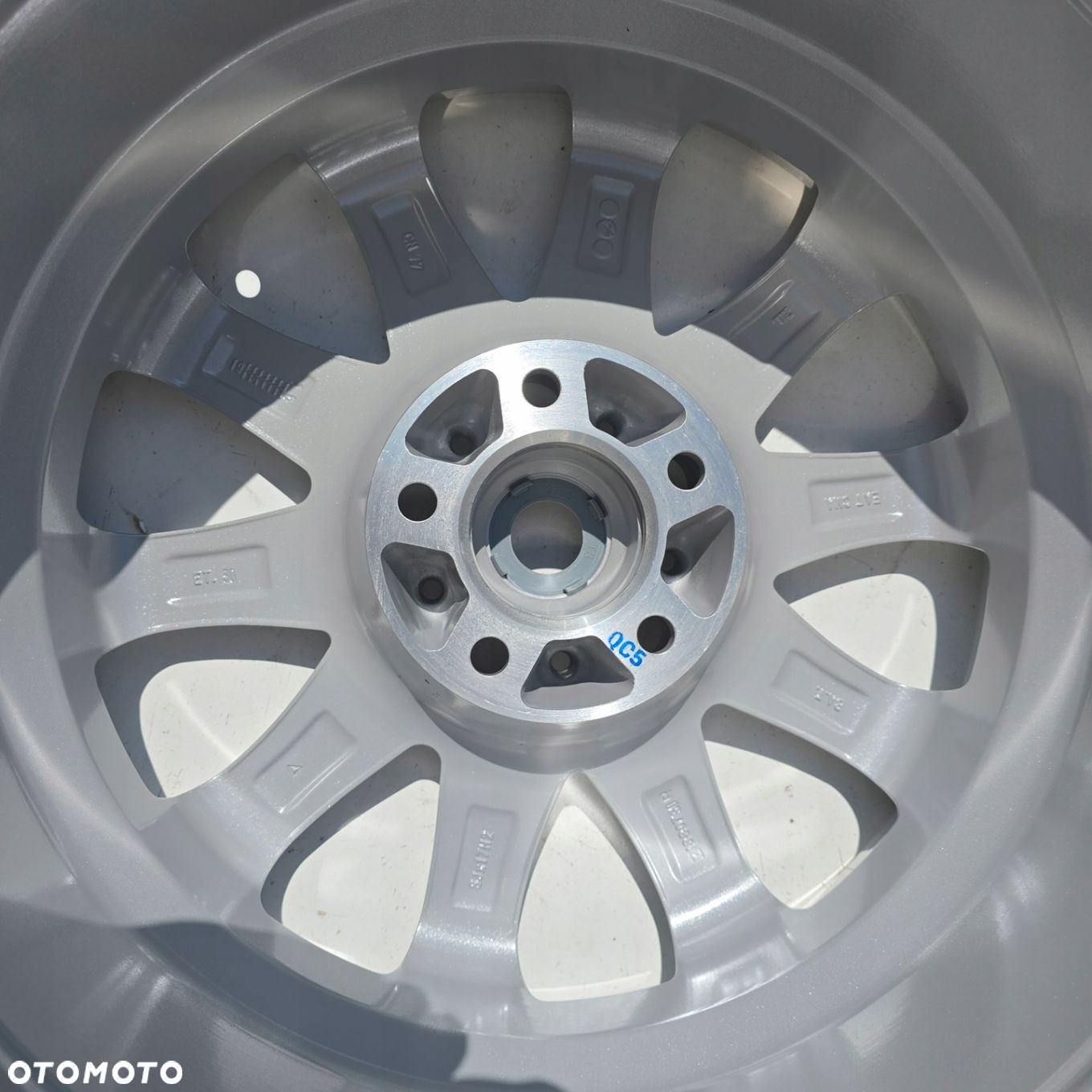 VW PASSAT B7 B8 CC TIGUAN I II ARTEON SHARAN 17 ET30 5x112 8.0 4X - 6