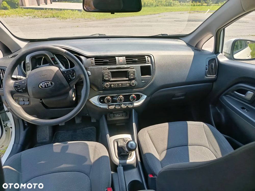 Kia Rio 1.2 Attract - 4