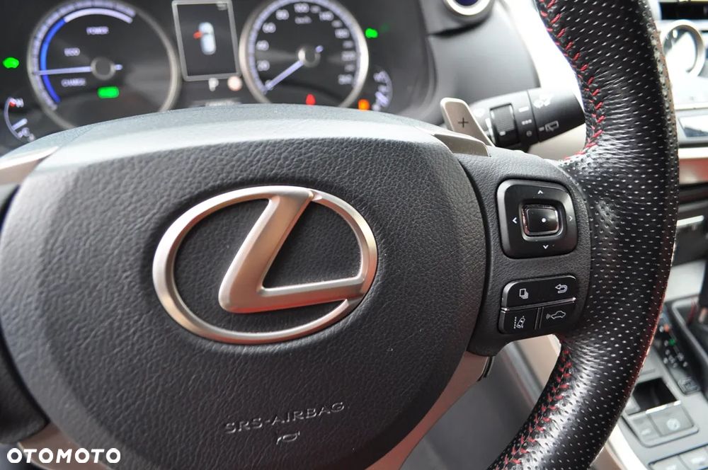 Lexus NX 300h F Sport Edition AWD - 26