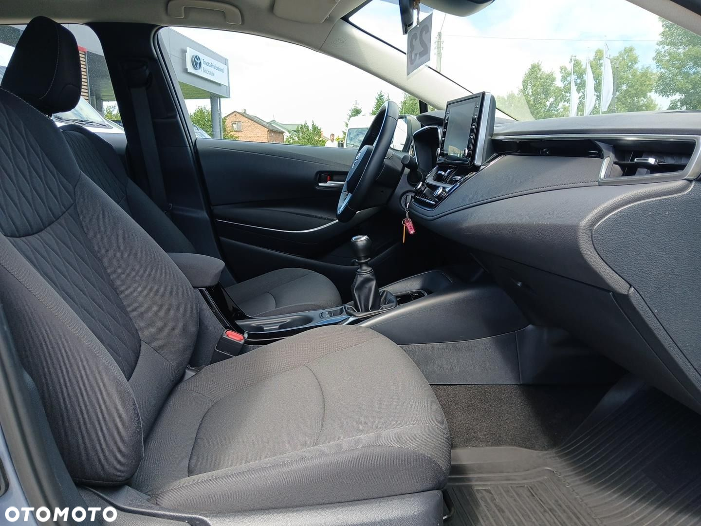 Toyota Corolla - 14