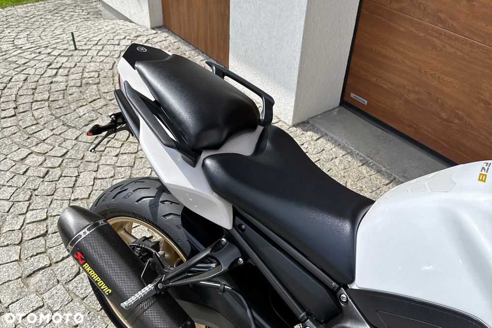 Yamaha FZ8 - 10