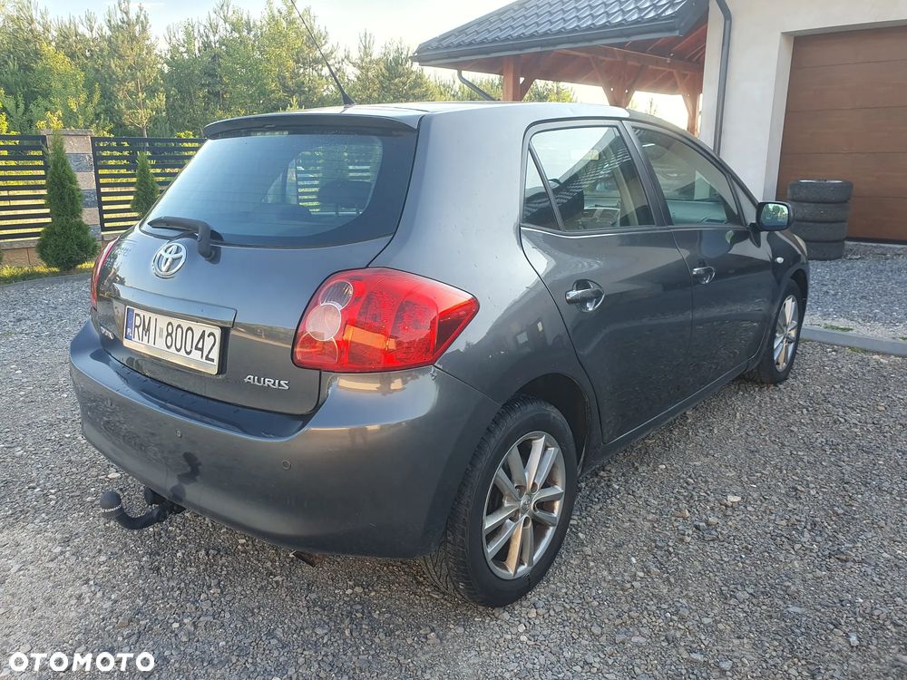 Toyota Auris - 22