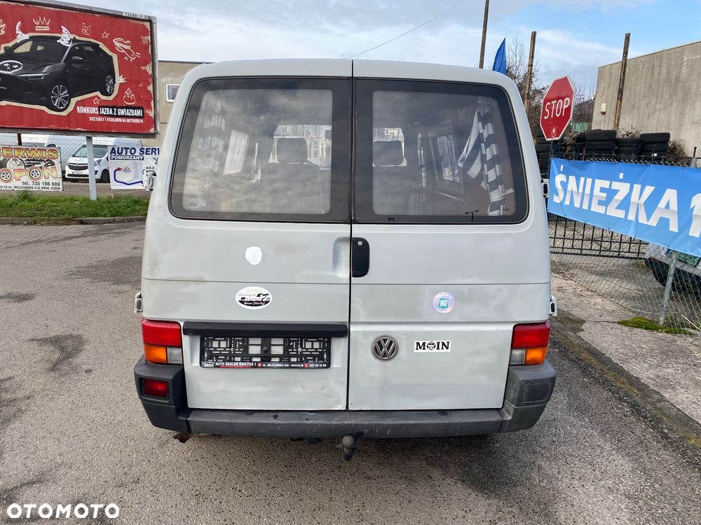 Volkswagen Caravelle - 14