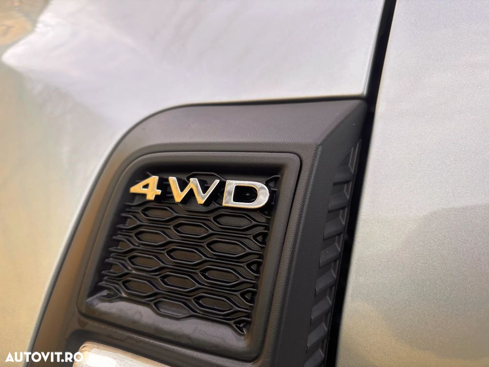 Dacia Duster 1.5 Blue dCi 4WD SL BlueLine - 9