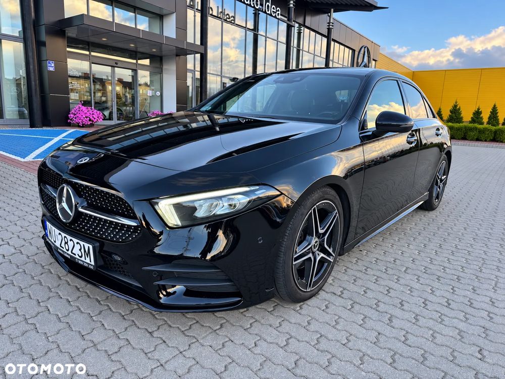 Mercedes-Benz Klasa A 180 d AMG Line 7G-DCT - 3