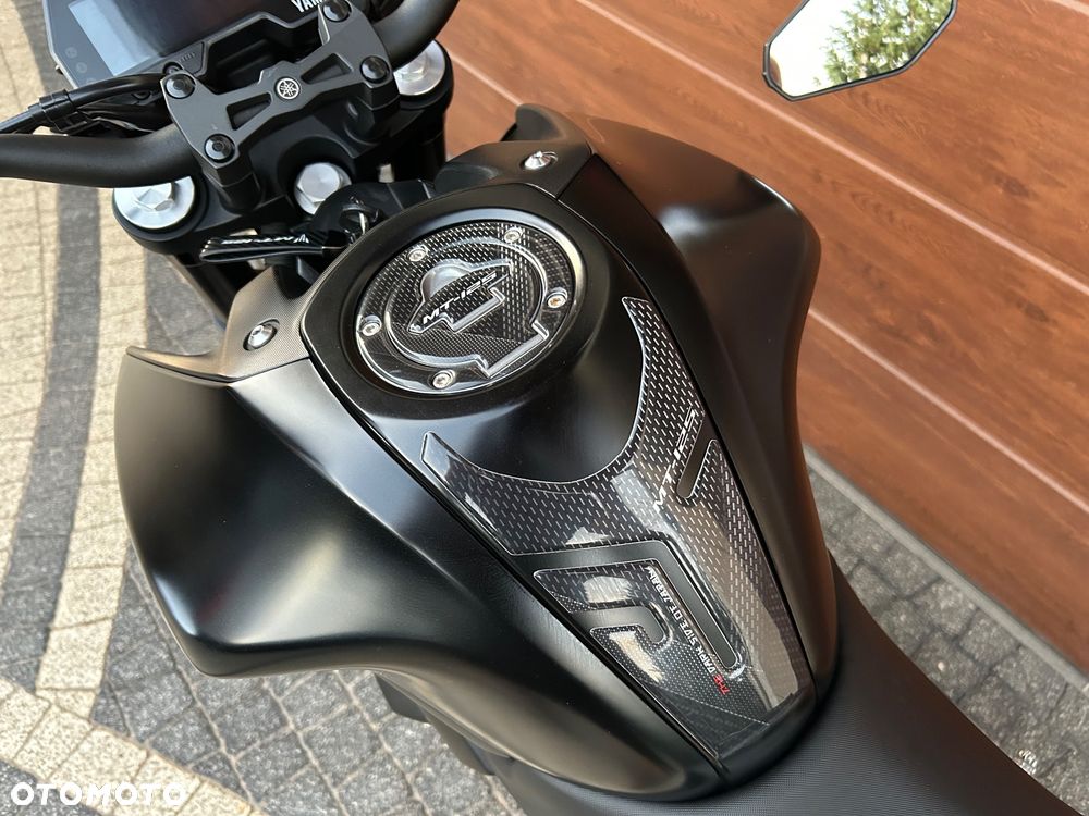 Yamaha MT - 24