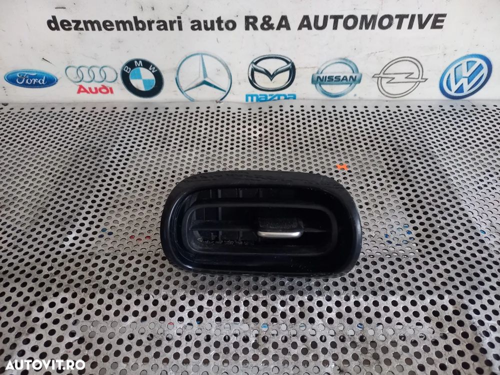 Grila Ventilatie Bord Dreapta Toyota Yaris Cross An 2020-2021-2022-2023-2024 Volan Stanga Europa - 8