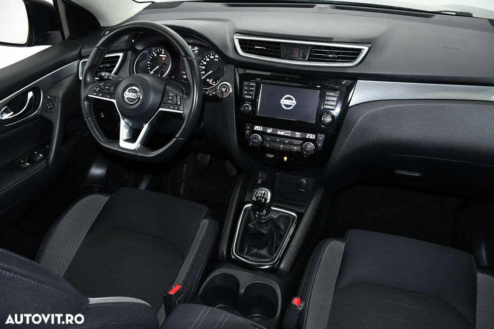 Nissan Qashqai 1.5 DCI N-Connecta - 4