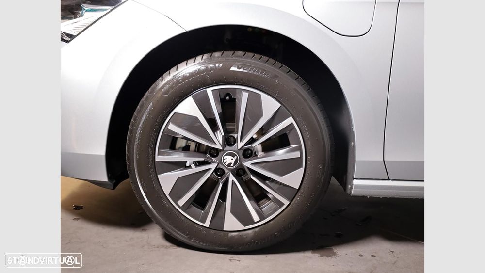 Skoda Superb 1.5 TSI iV Selection DSG - 6