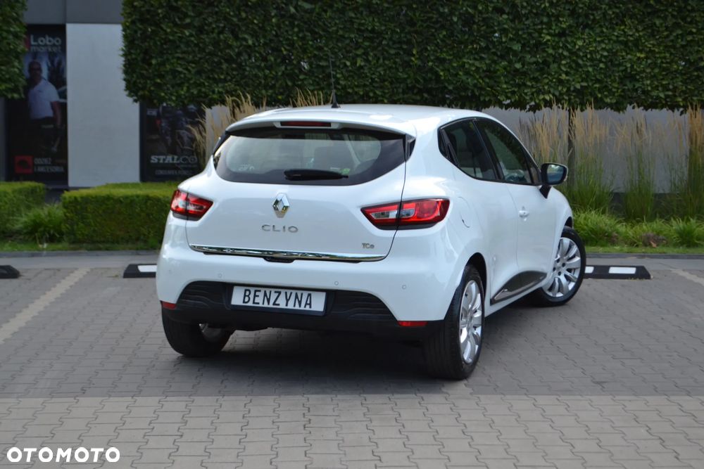 Renault Clio - 8