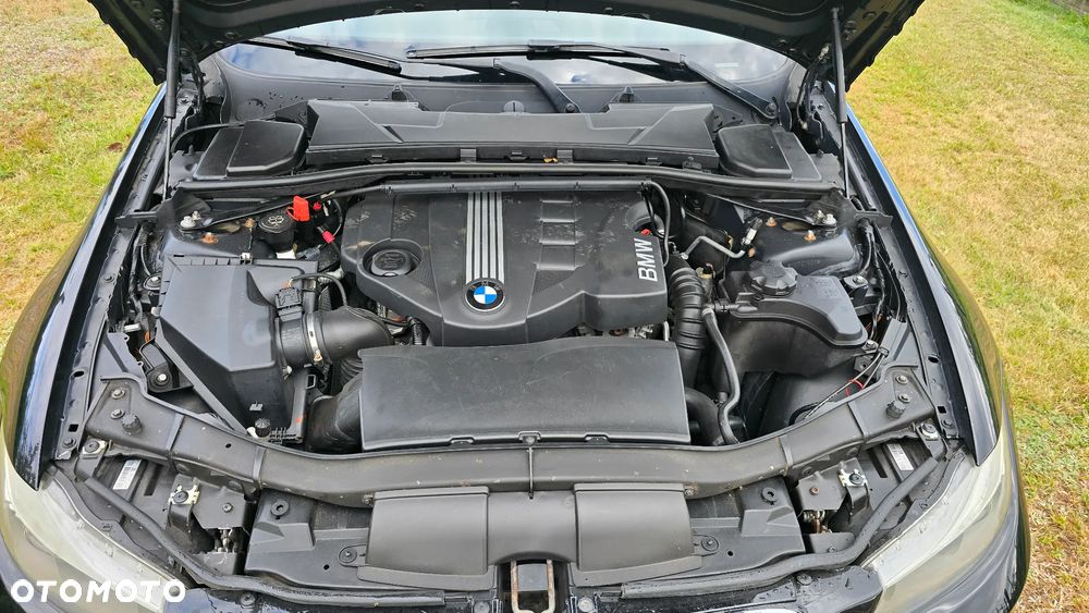 BMW Seria 3 320d - 22