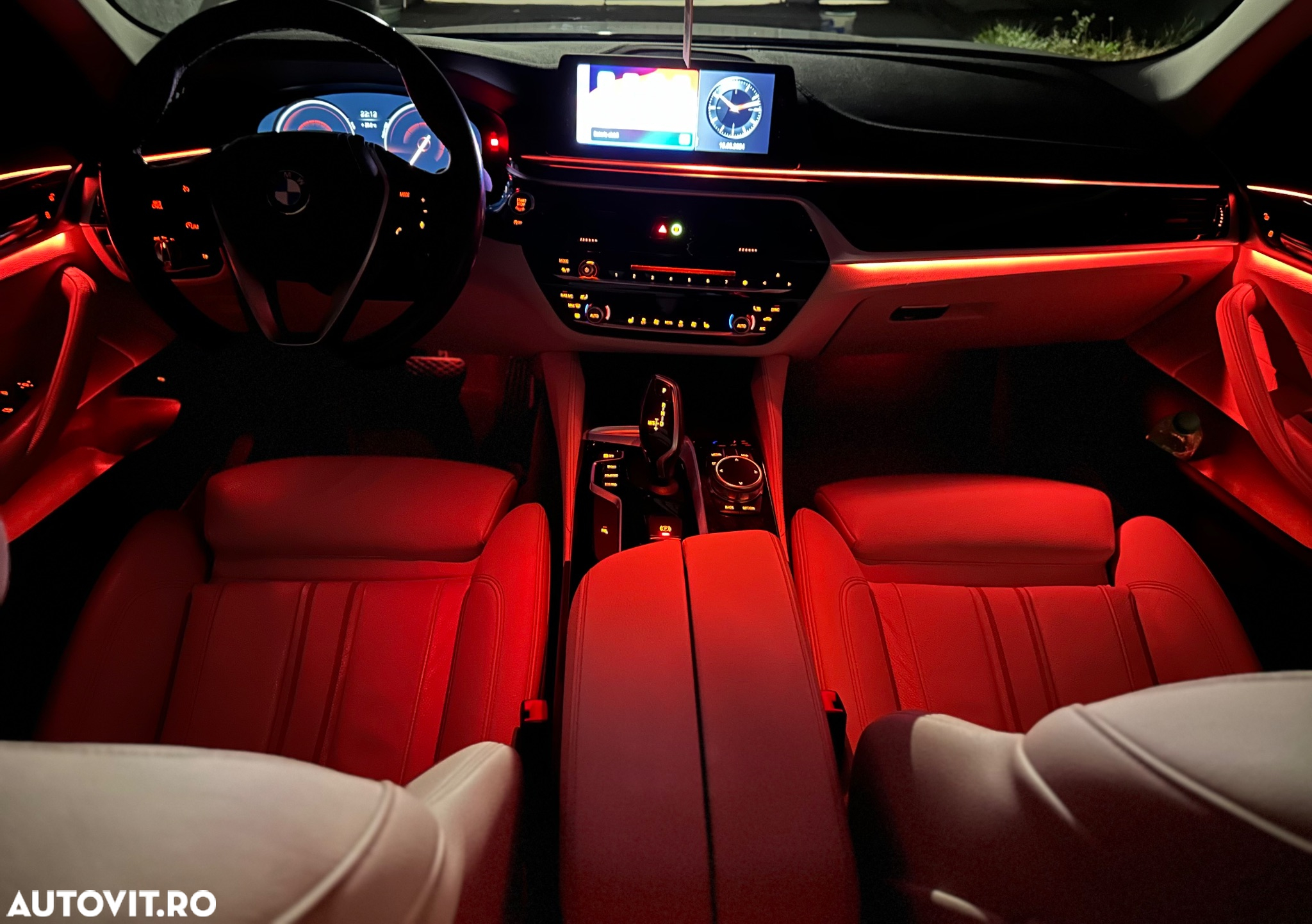 BMW Seria 5 520d xDrive AT - 31