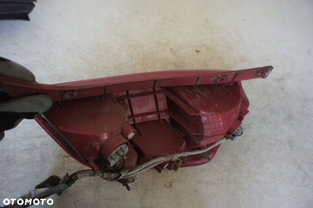 HYUNDAI I10 LAMPA LEWY TYŁ - 4