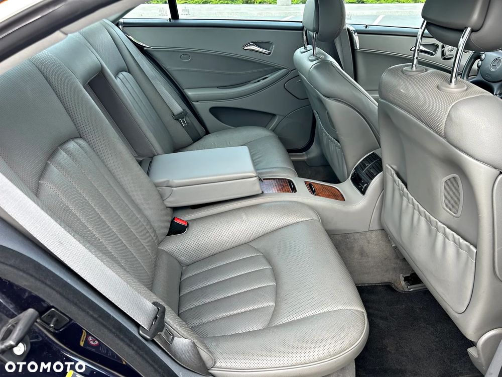 Mercedes-Benz CLS 500 - 9