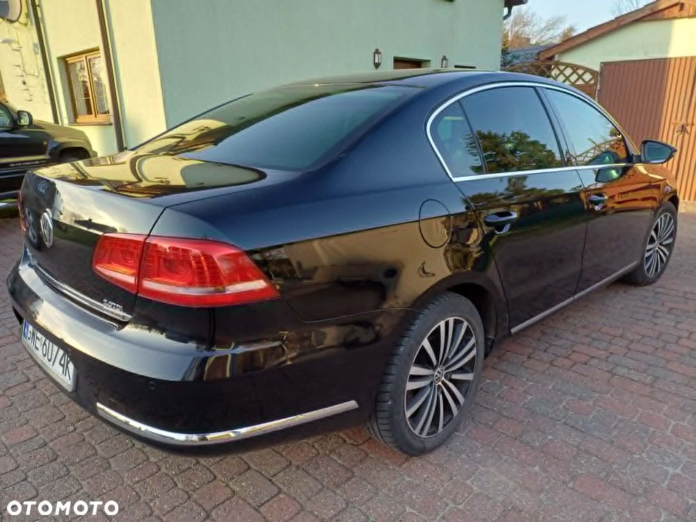 Volkswagen Passat 2.0 TDI Highline DSG - 18