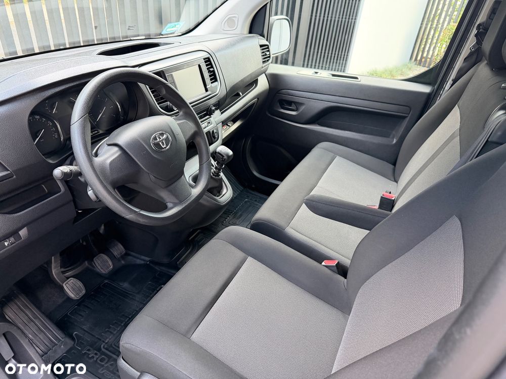 Toyota ProAce - 11