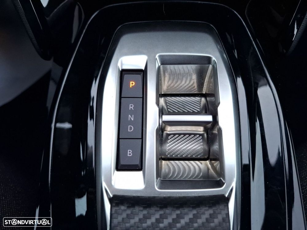 Peugeot e-2008 54 kWh Active - 19