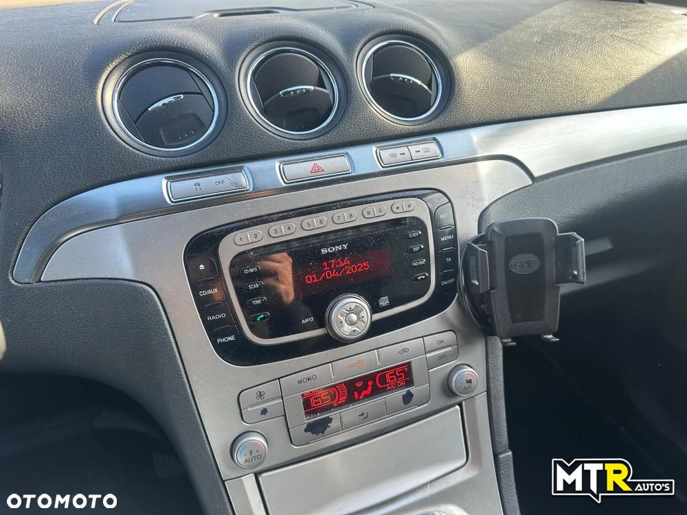 Ford S-Max 2.0 Titanium - 33