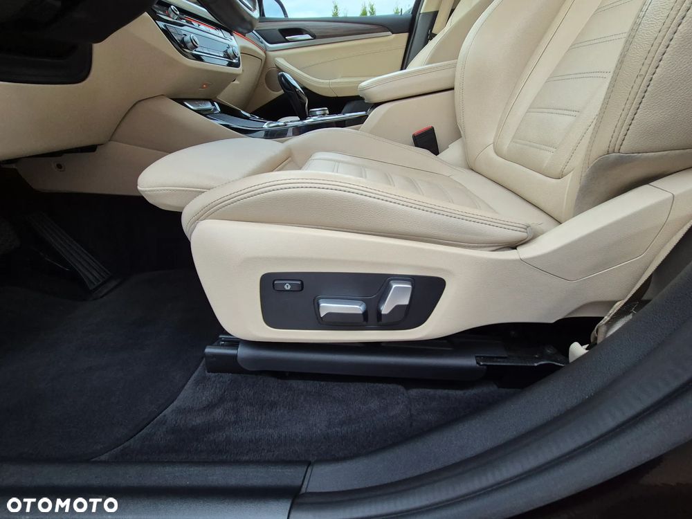 BMW X3 xDrive20d Luxury Line sport - 27