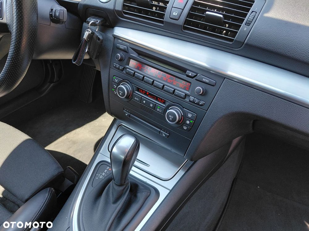 BMW Seria 1 120d Edition Exclusive - 16
