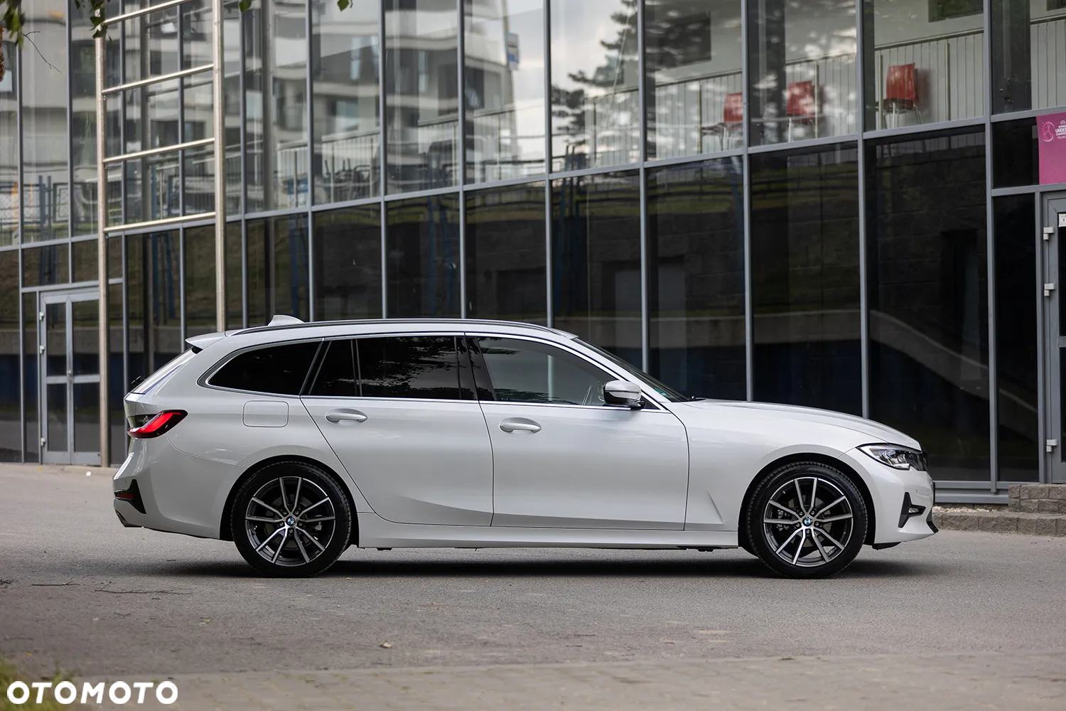 BMW Seria 3 318d Touring Sport Line - 7