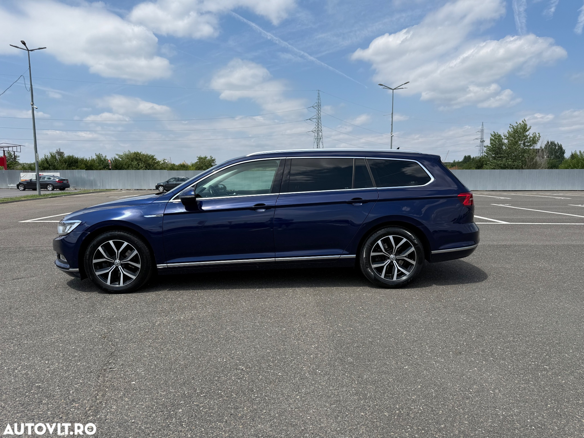 Volkswagen Passat Variant 2.0 TDI DSG 4Motion Highline - 12