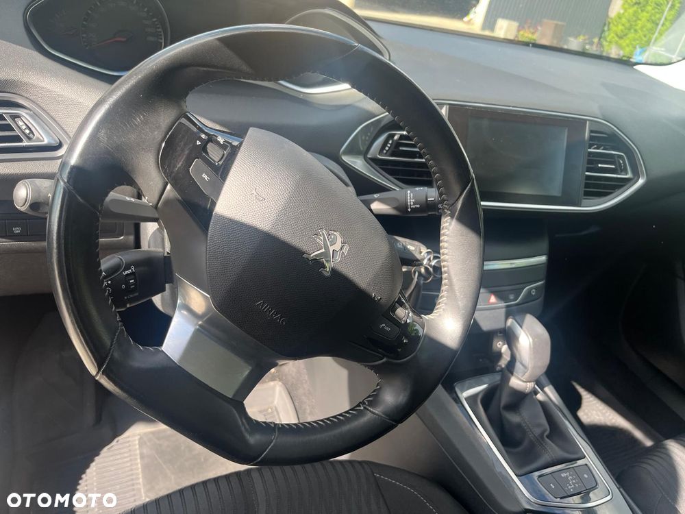Peugeot 308 PureTech 130 EAT6 Stop & Start Active - 13