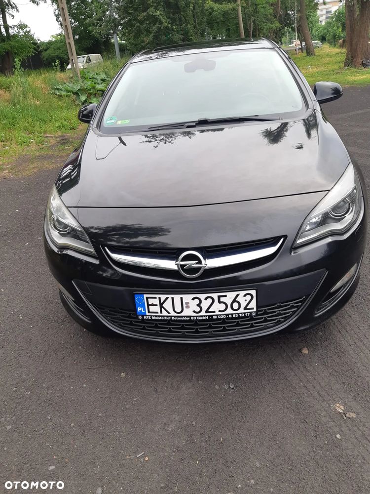 Opel Astra 1.4 Turbo 150 Jahre - 10