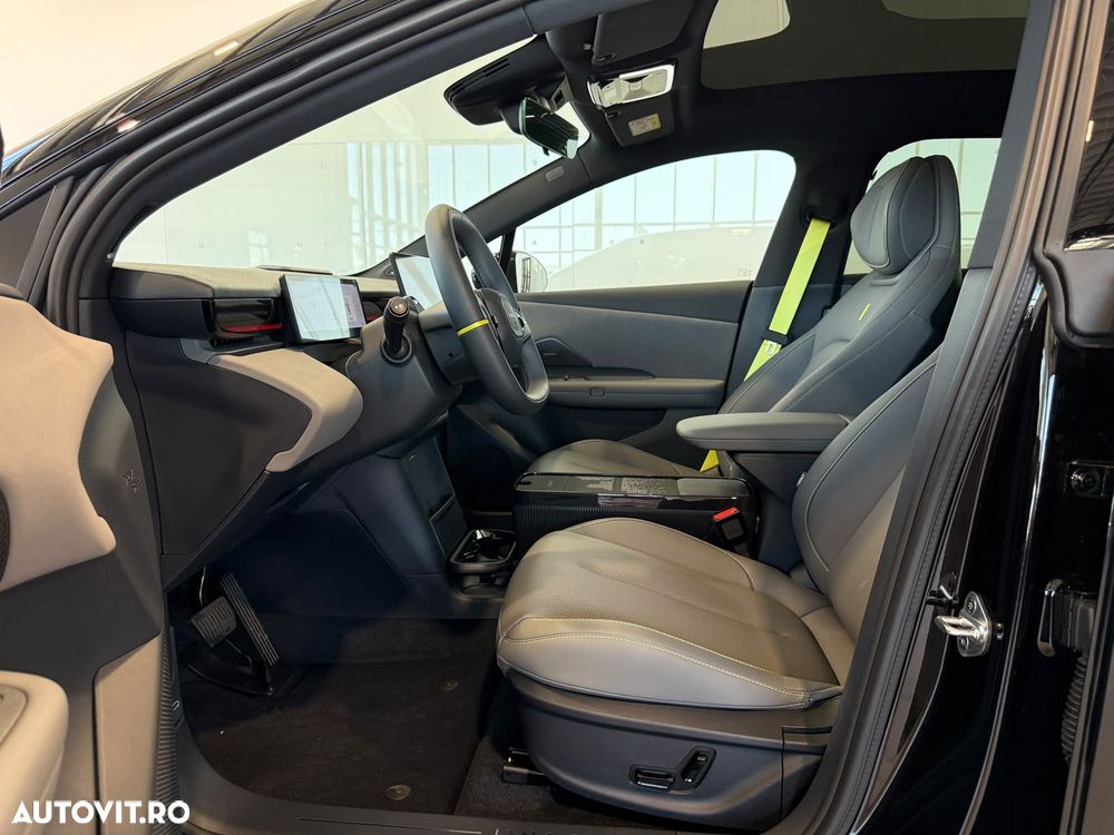 Lynk&Co 02 - 6