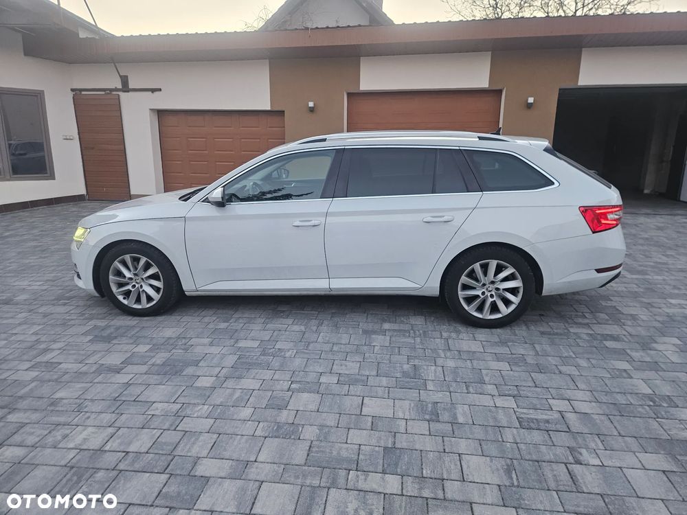 Skoda Superb 1.5 TSI ACT DSG Ambition - 7
