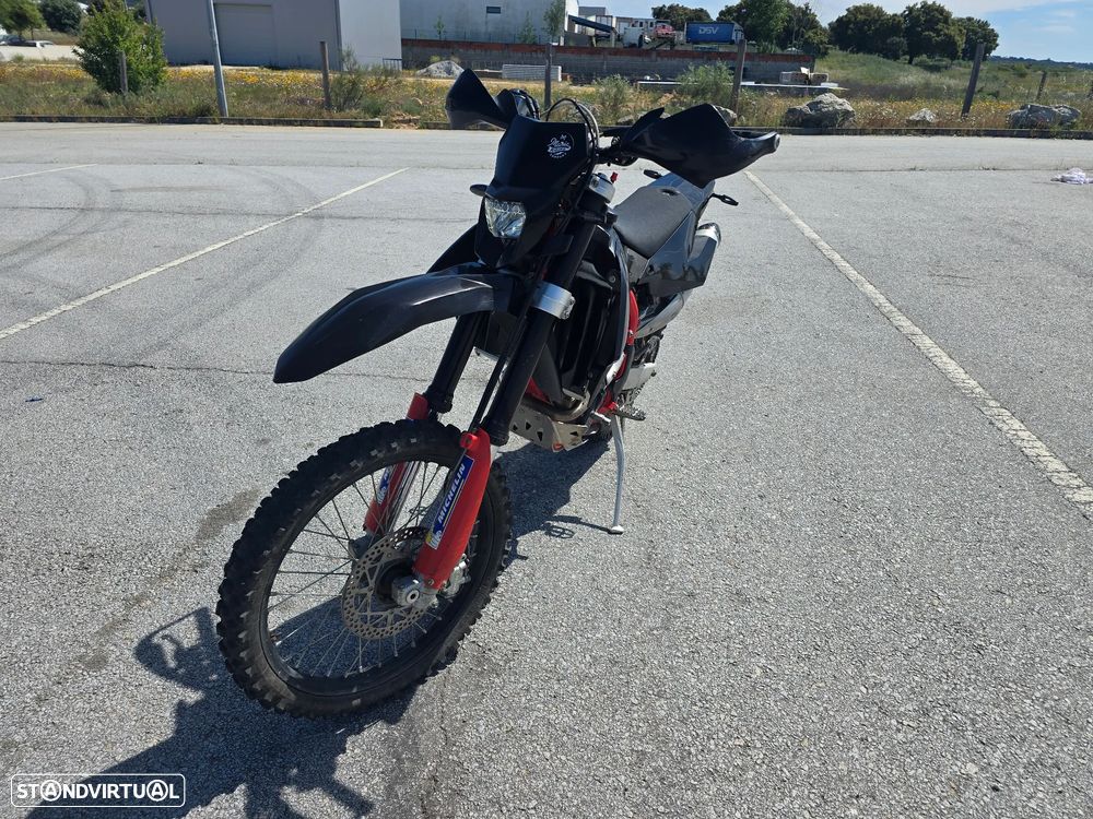 SWM RS 300R Full Power - 9