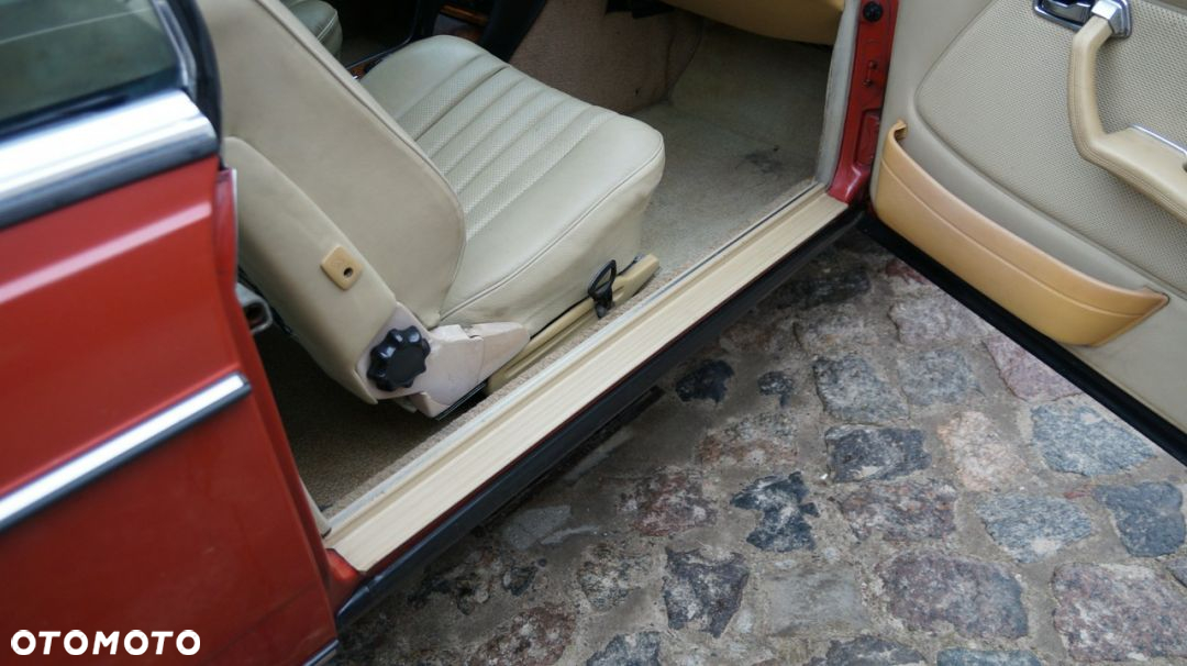 Mercedes-Benz W123 - 39