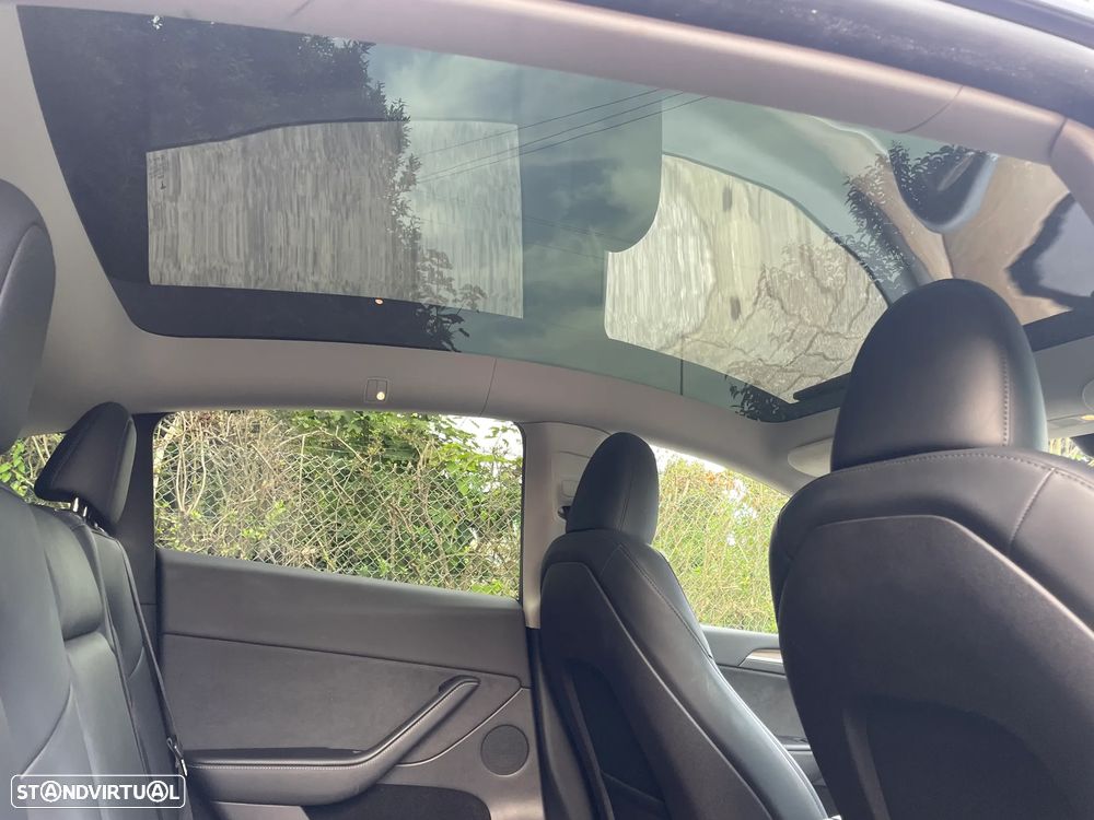 Tesla Model Y RWD - 7