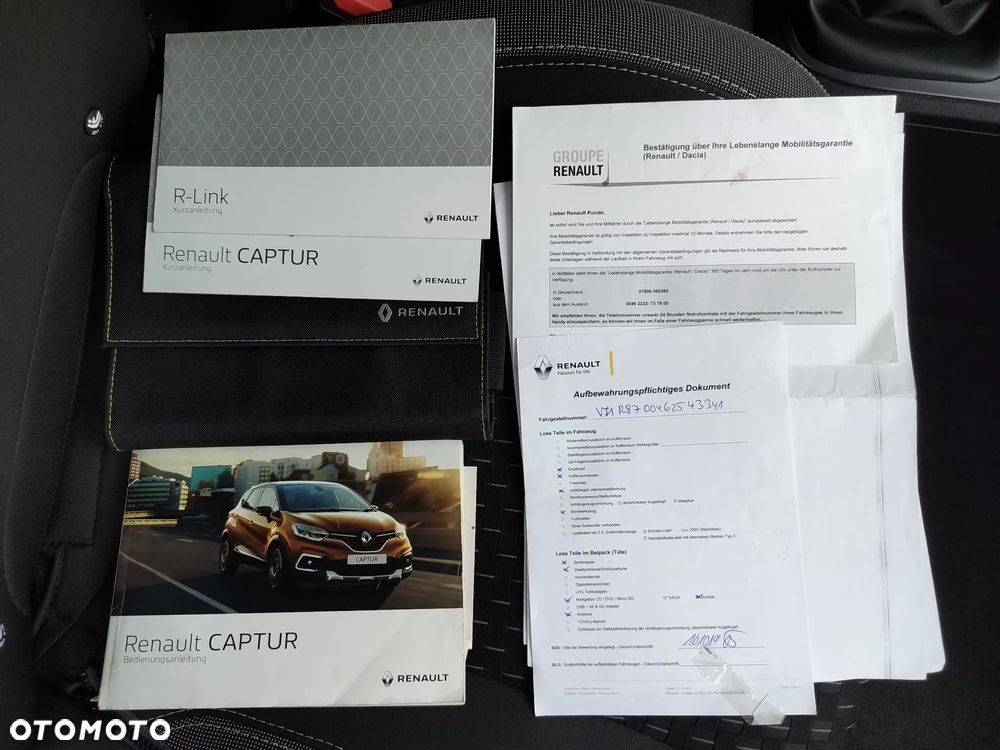 Renault Captur - 32