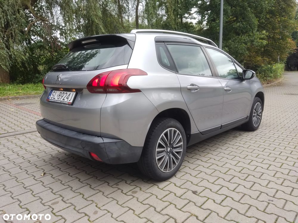 Peugeot 2008 PureTech 82 Style - 33