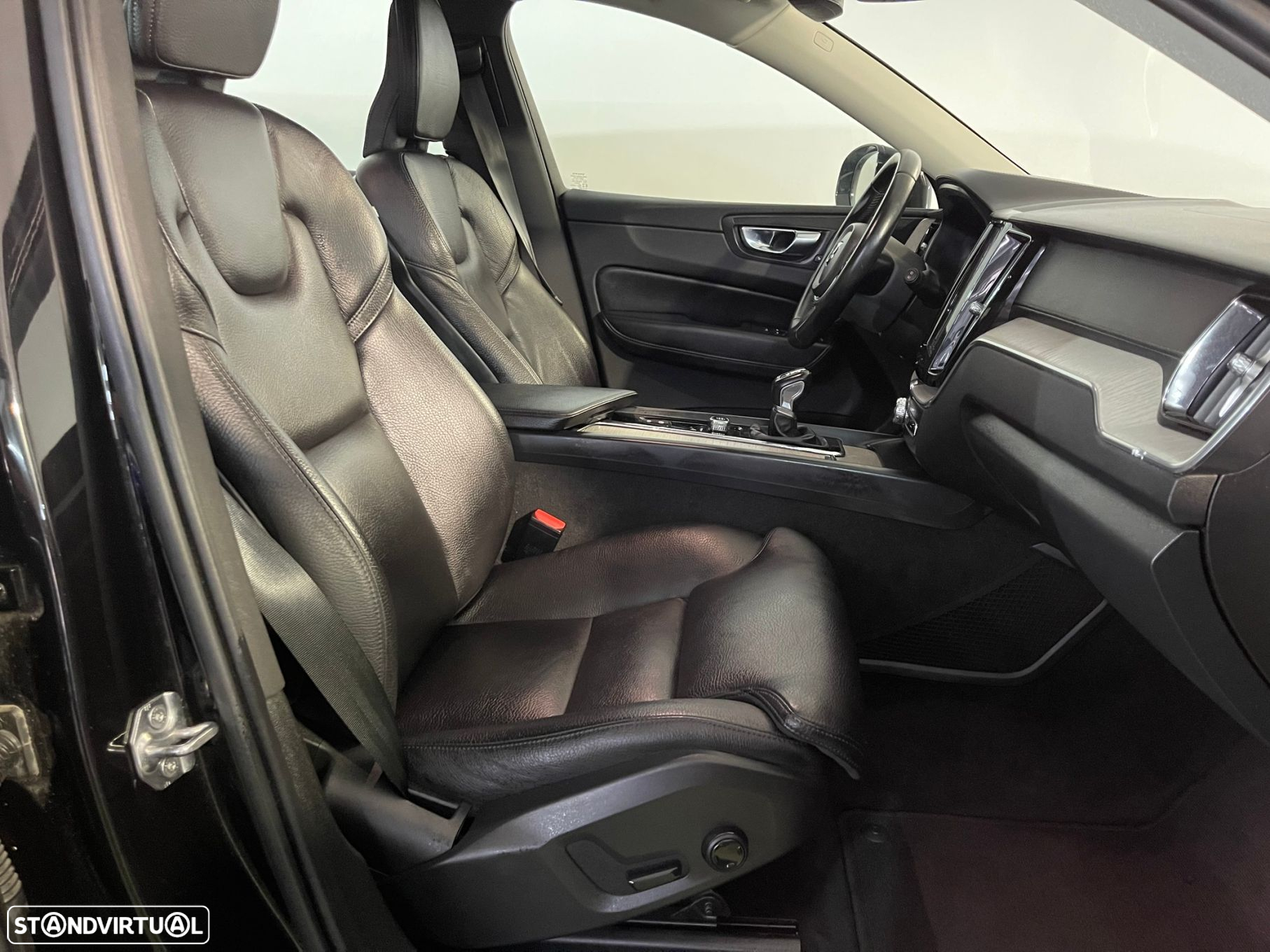 Volvo XC 60 2.0 D4 Inscription Geartronic - 13