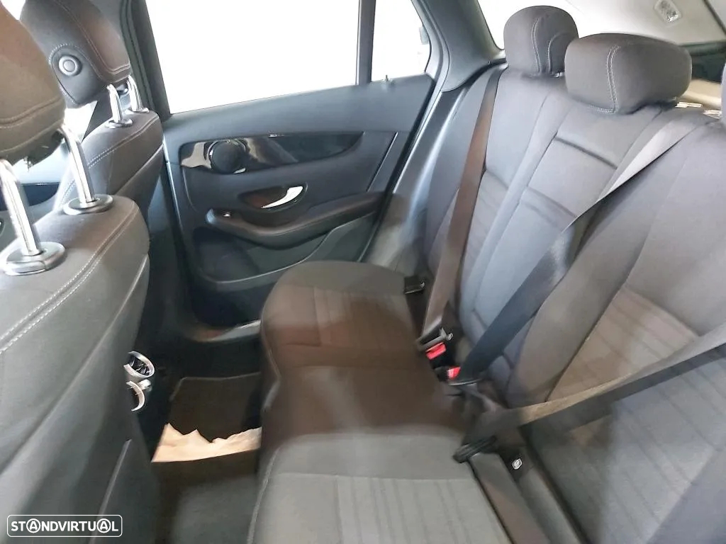 Mercedes-Benz GLC 300 de 4Matic - 8