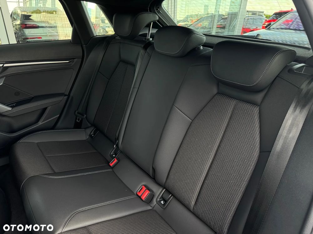 Audi A3 Sportback TFSI mHEV 110 kW S Line S tronic - 28