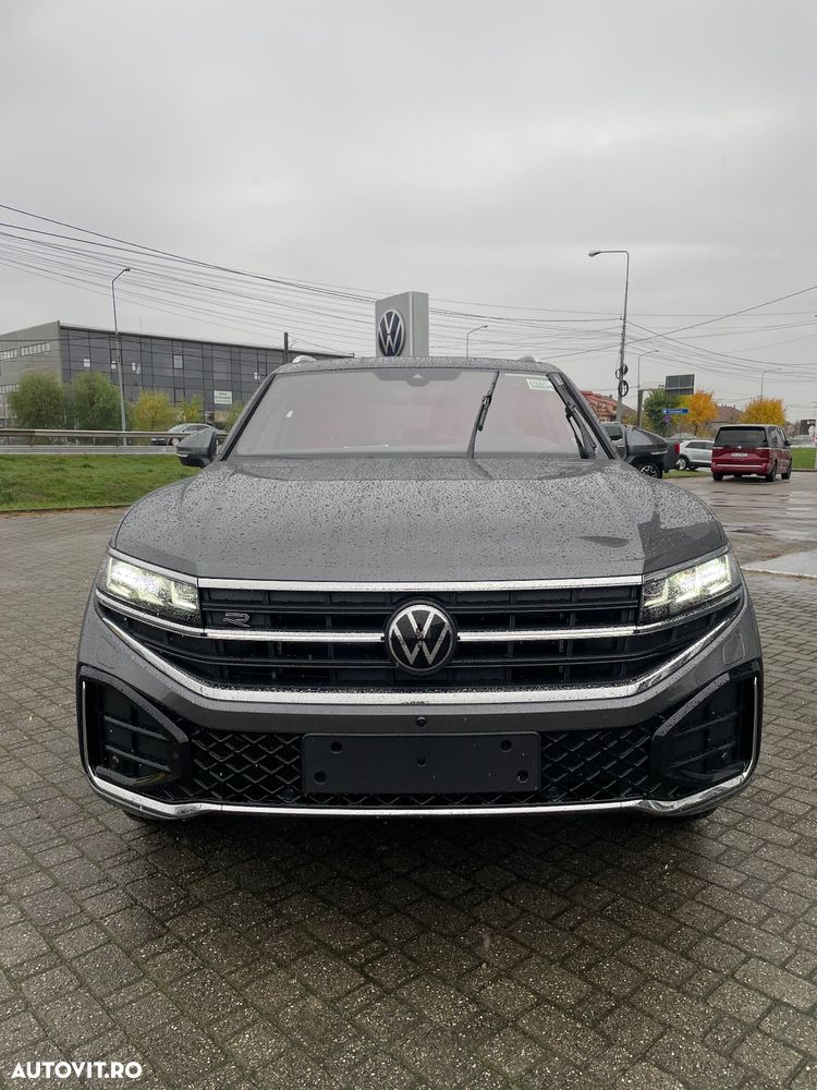 Volkswagen Touareg V6 TDI 4MOTION R-Line - 3