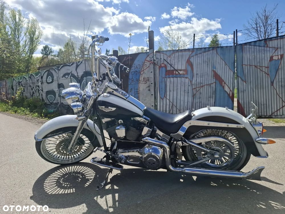Harley-Davidson Softail Deluxe - 3