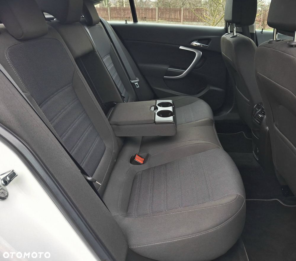 Opel Insignia 1.6 Turbo Sport - 28